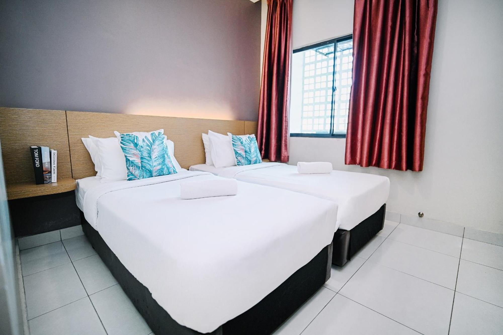 Swing & Pillows - Pj21 Petaling Jaya Exterior photo