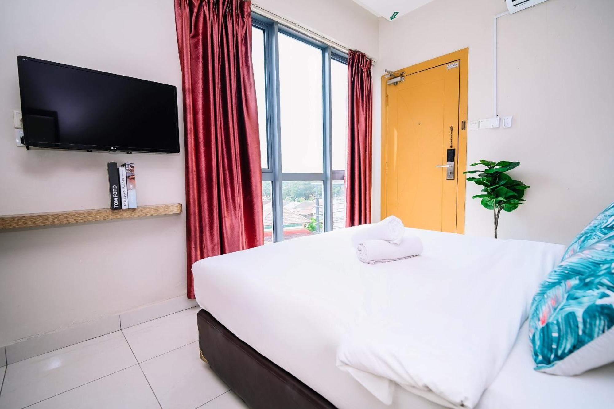 Swing & Pillows - Pj21 Petaling Jaya Exterior photo