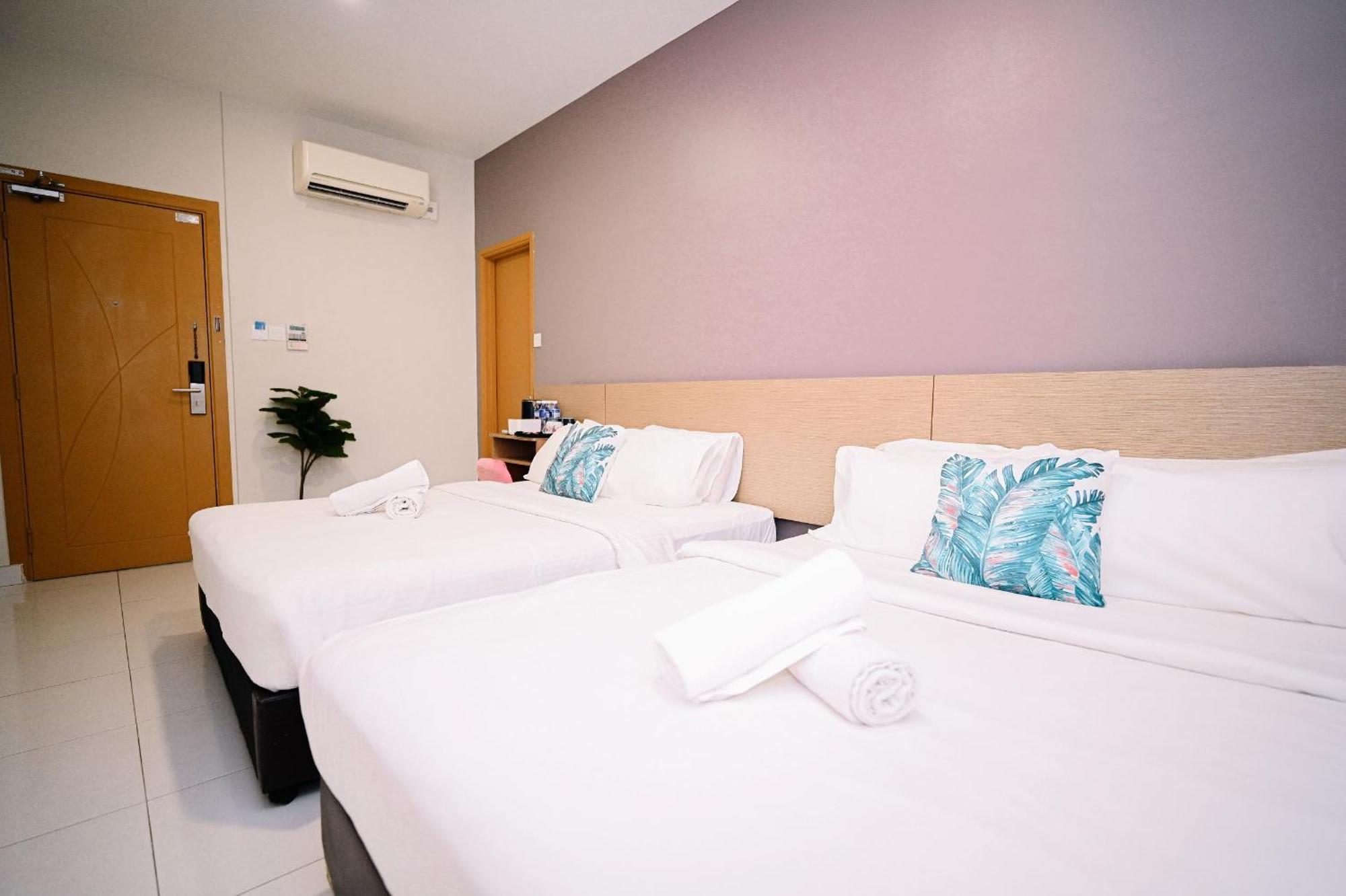 Swing & Pillows - Pj21 Petaling Jaya Exterior photo