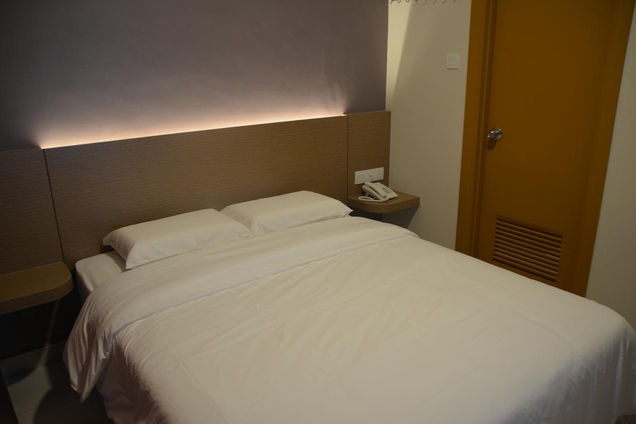 Swing & Pillows - Pj21 Petaling Jaya Exterior photo
