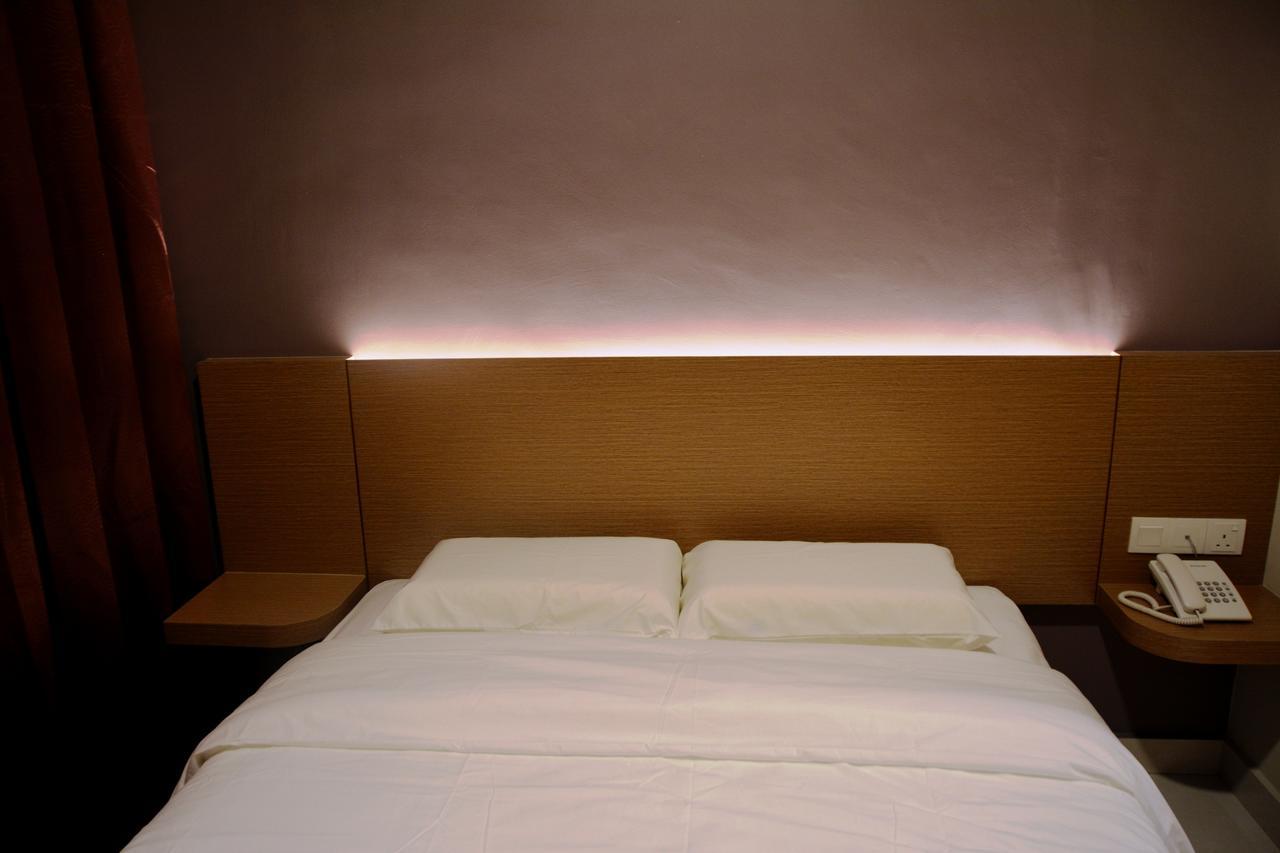 Swing & Pillows - Pj21 Petaling Jaya Exterior photo