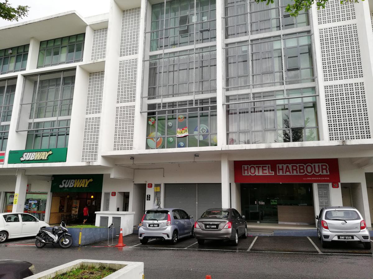 Swing & Pillows - Pj21 Petaling Jaya Exterior photo